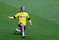 Oliver Kahn: Bayern nie kupi Haalanda, bo ma Lewandowskiego