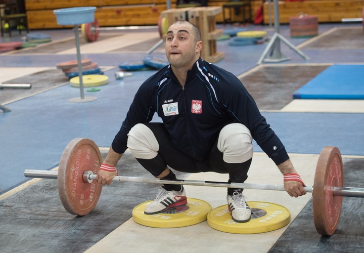 Tak trenują polscy sztangiści. Przerzucają tony żelaza