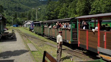 Bieszczady - kolejka leśna w wakacje kursuje codziennie co najmniej dwa razy