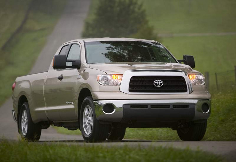 Toyota Tundra Long Bed: na jelenie i do pracy