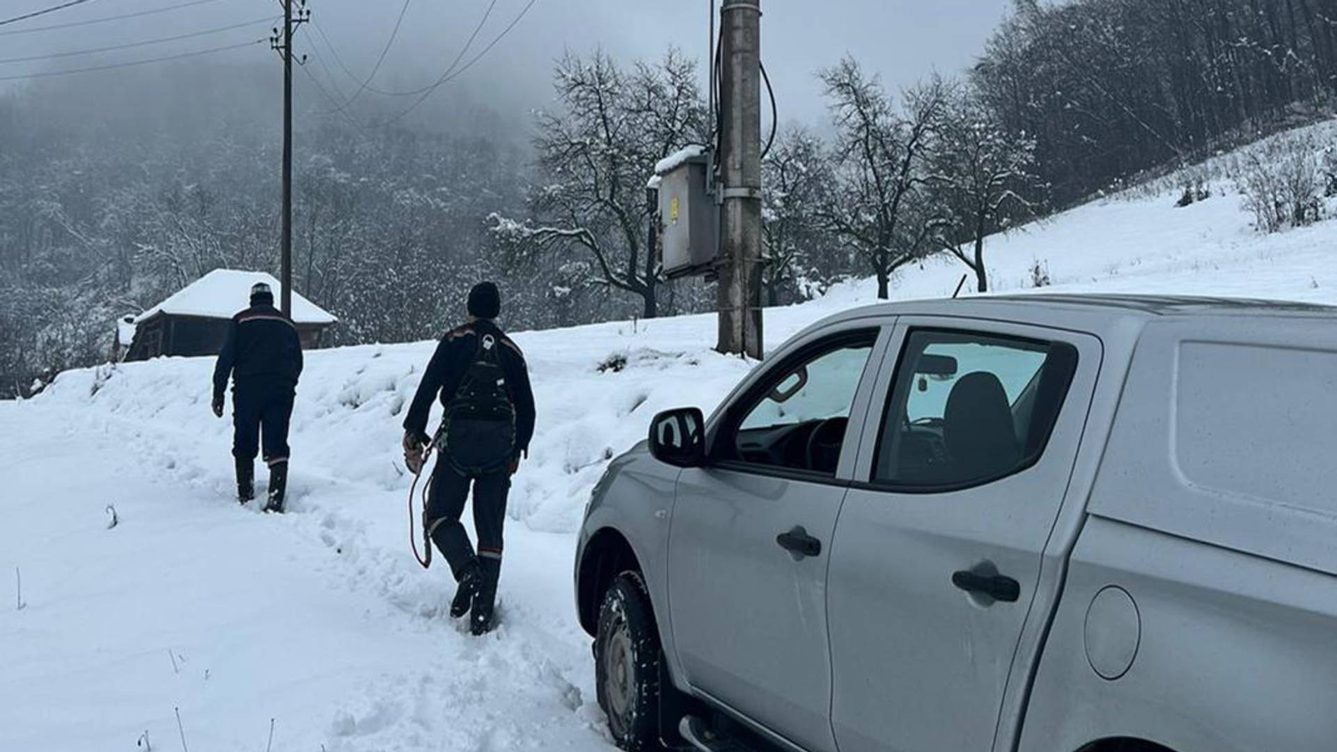 Deda u jednoj rečenici objasnio kako je živeti bez struje usred zime u Srbiji