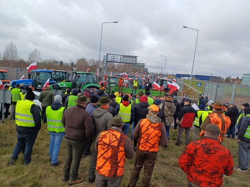 Protest koło Strykowa