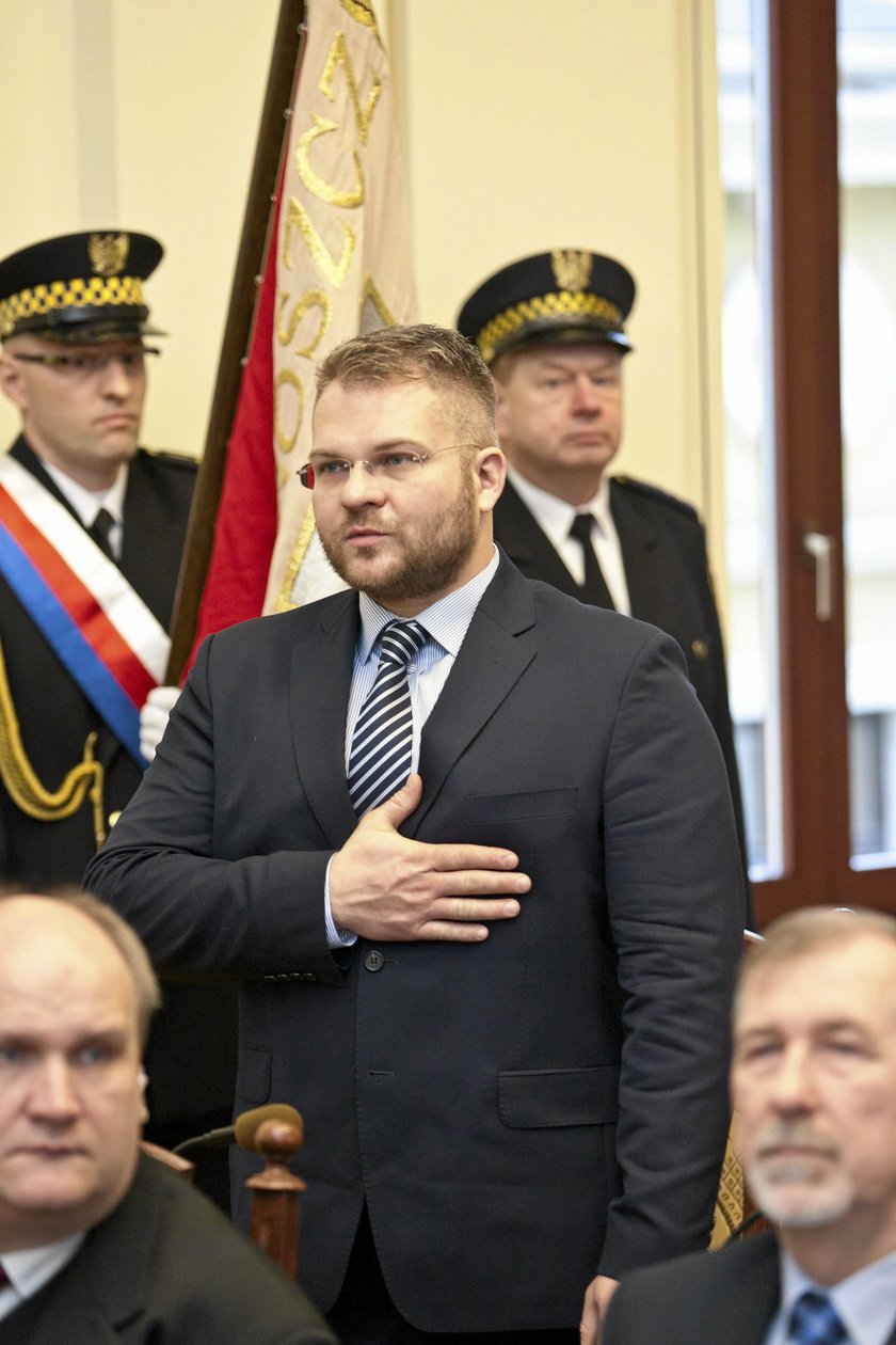 Radny PiS Rafał Piasecki