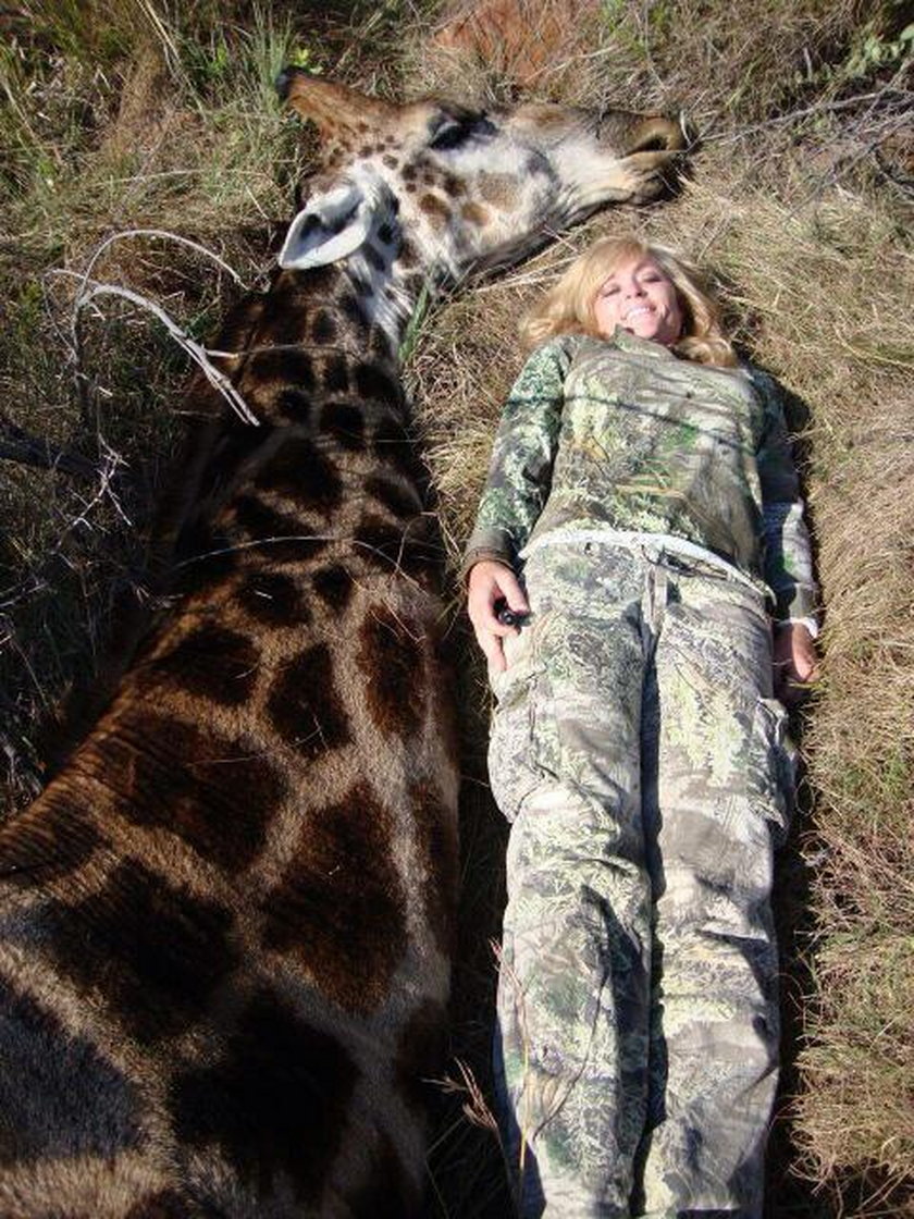 Kobieta, która zabiła żyrafę, jest z tego dumna