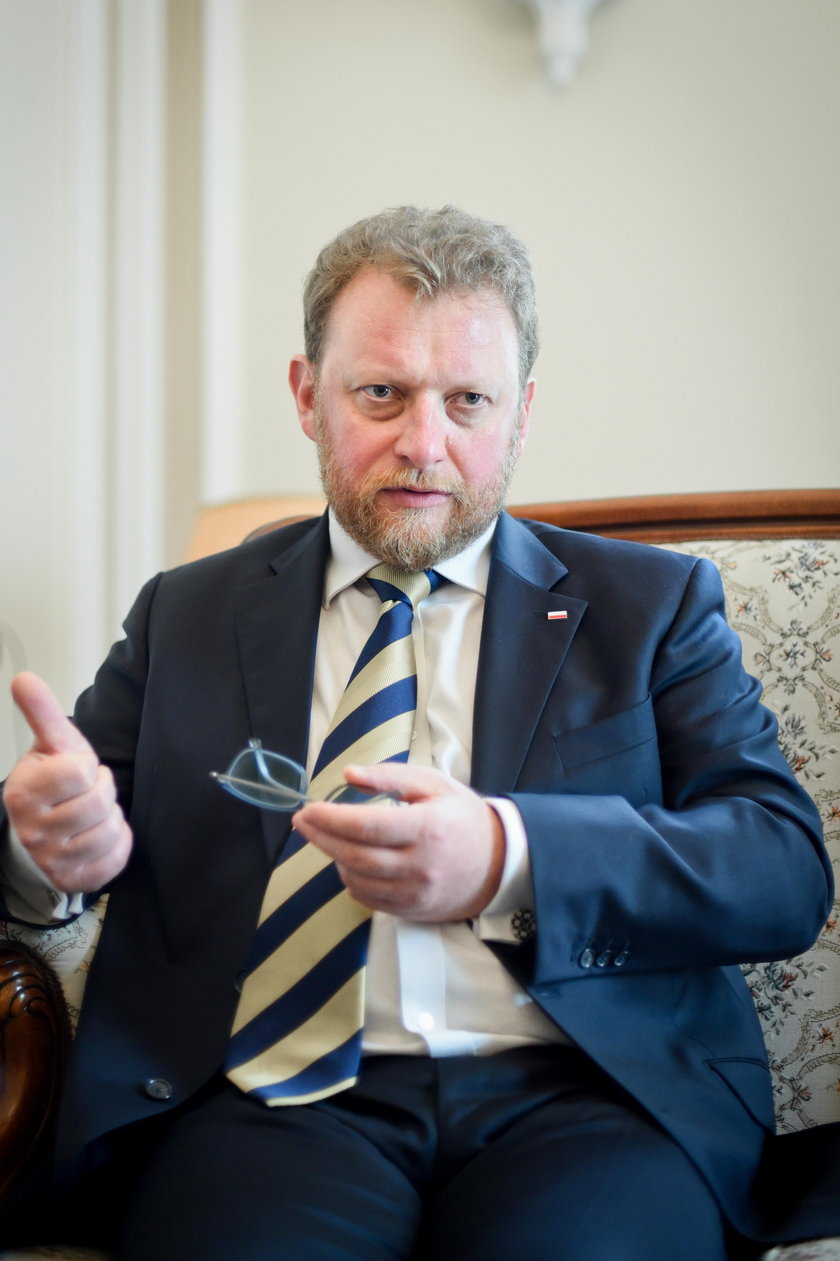Handlarz bronią: Minister Szumowski mi zaufał