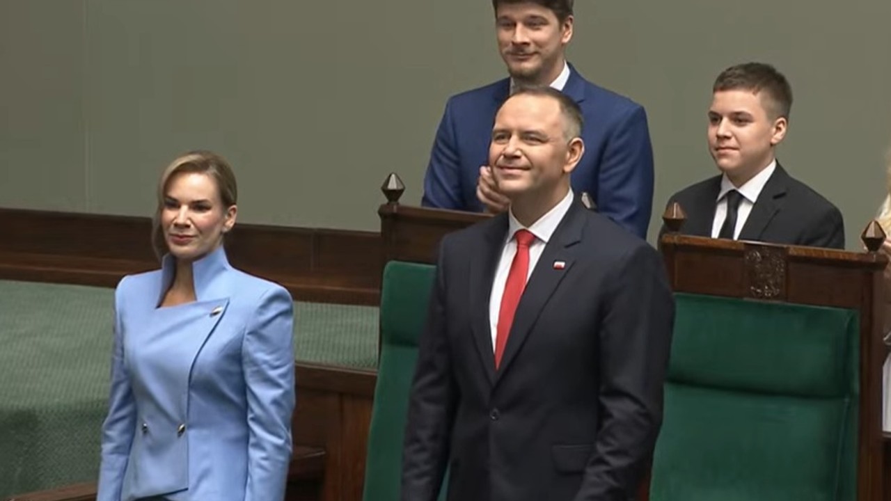 Karol Nawrocki zaprzysiężony na prezydenta Polski. Trwa orędzie [RELACJA NA ŻYWO]