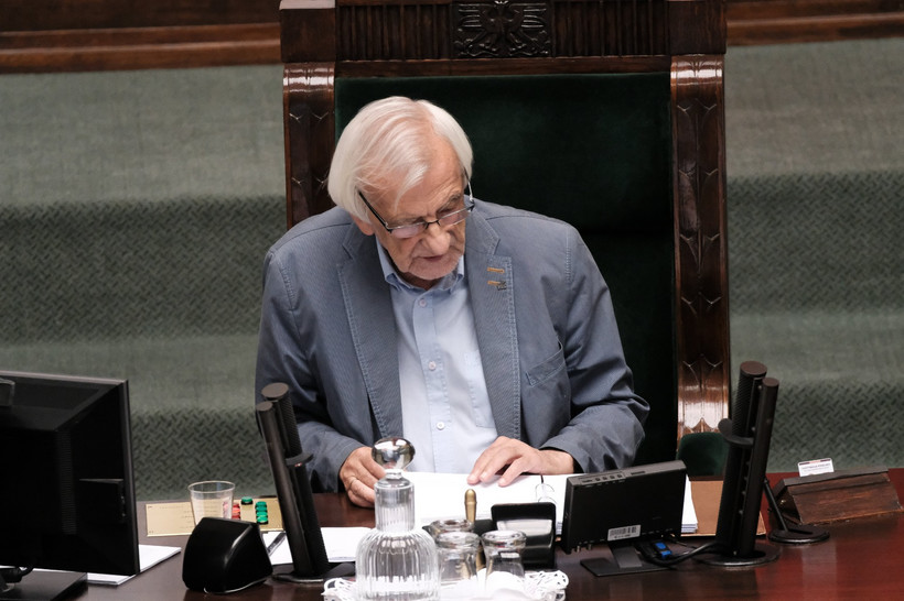 Terlecki: "Piątką dla zwierząt" Sejm zajmie się na najbliższym posiedzeniu