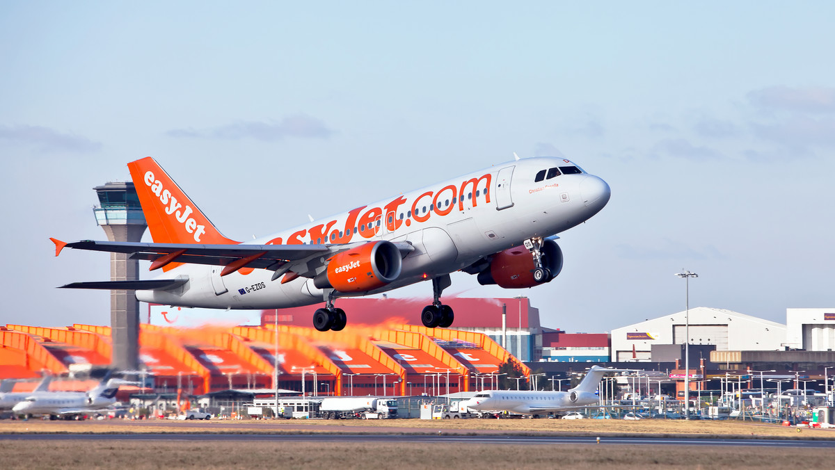Brytyjskie linie lotnicze easyJet będące trzecim na świecie i drugim z największych europejskich tanich przewoźników od jesieni uruchomią cztery połączenia z warszawskiego lotniska Chopina.