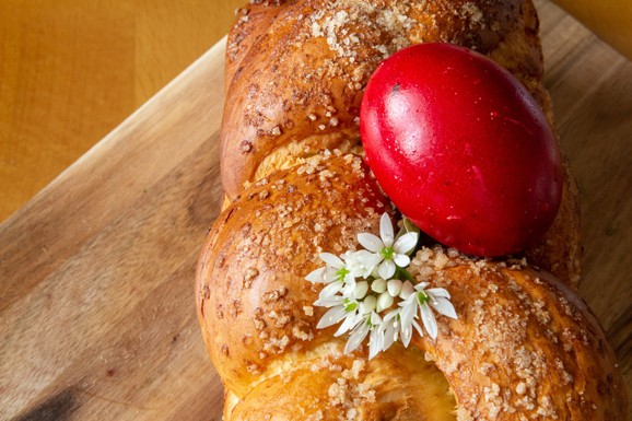 ČUVARKUĆA JE MNOGO VIŠE OD UKRASA Iz Etnografskog muzeja otkrivaju tajne: Zašto stara treba da se zakopa u bašti, spusti niz reku ili ostavi na drvetu