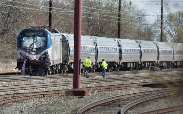 USA: Pociąg zderzył się z koparką. Dwie osoby nie żyją