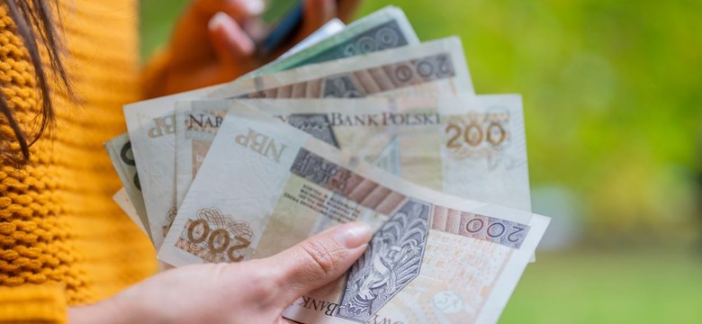 Dodatek wyrównawczy. Kiedy i komu przysługuje?