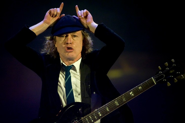 Małe wielkie gwiazdy: Angus Young z AC/DC