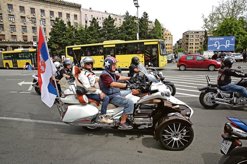 Jučerašnja vožnja
motociklista Beogradom