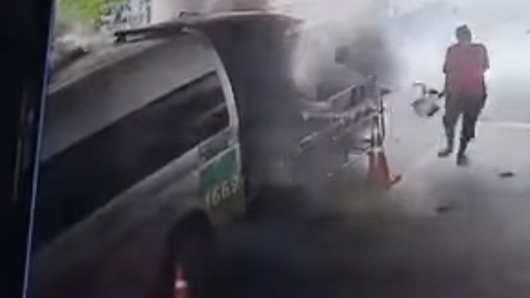 Brutális robbanás a szülinapi bulin videó | DÉLMAGYAR Brutális robbanás a szülinapi bulin videó | DÉLMAGYAR