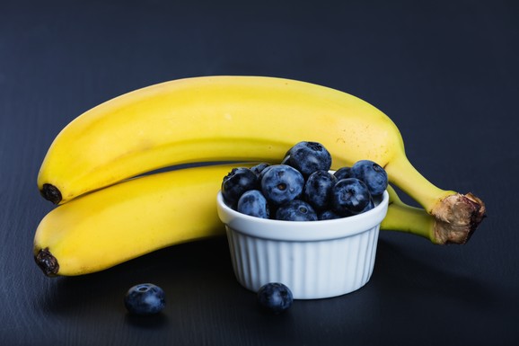 Borovnice ili banane: Koje voće je bolji izbor za šećer u krvi, a koje daje više energije