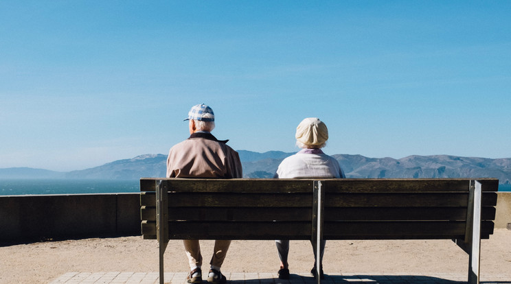 Előfordulnak már bőven a nyugdíjkorhatáron túl lévő közmunkások is /Illusztráció: Unsplash 