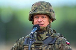 kadrowe zamieszanie w wojsku polskim. wzorowa dywizja zmienia generała