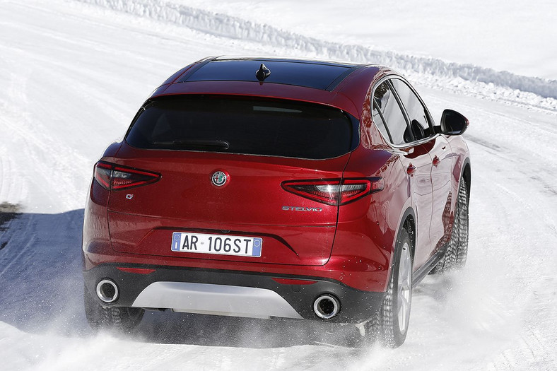 Alfa Romeo Stelvio - SUV jakiego jeszcze nie było