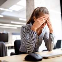 Kismedencei fájdalom szindróma: ilyen, amikor stressz okozza