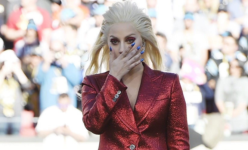 Lady Gaga zaśpiewała na Super Bowl 2016
