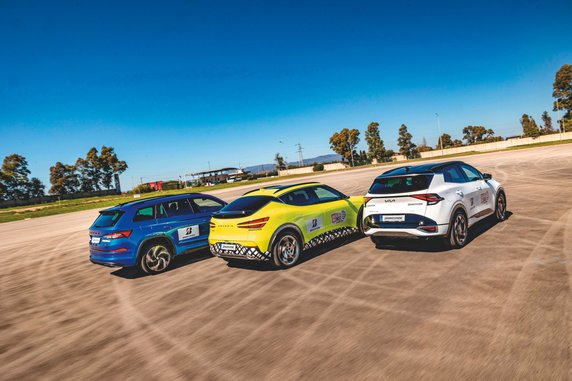 Genesis GV60 kontra Kia Sportage PHEV i Skoda Kodiaq RS