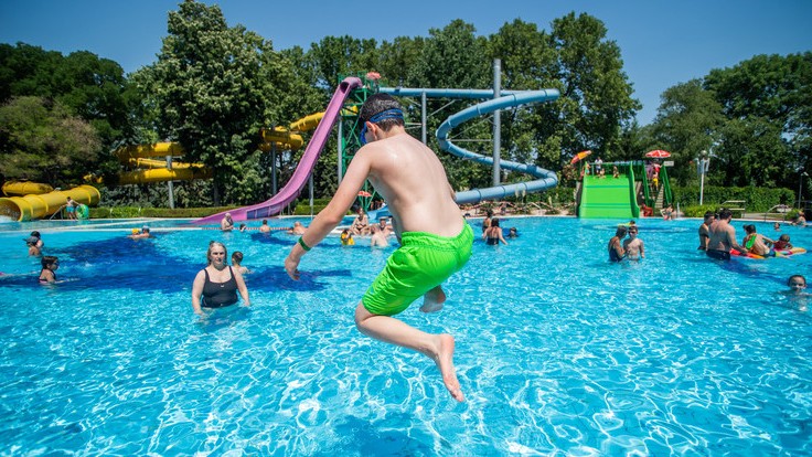 Magyarországon luxus lesz a fürdőzés: durván megugorhat a belépőjegyek ára – Ekkora változásra kell számítani