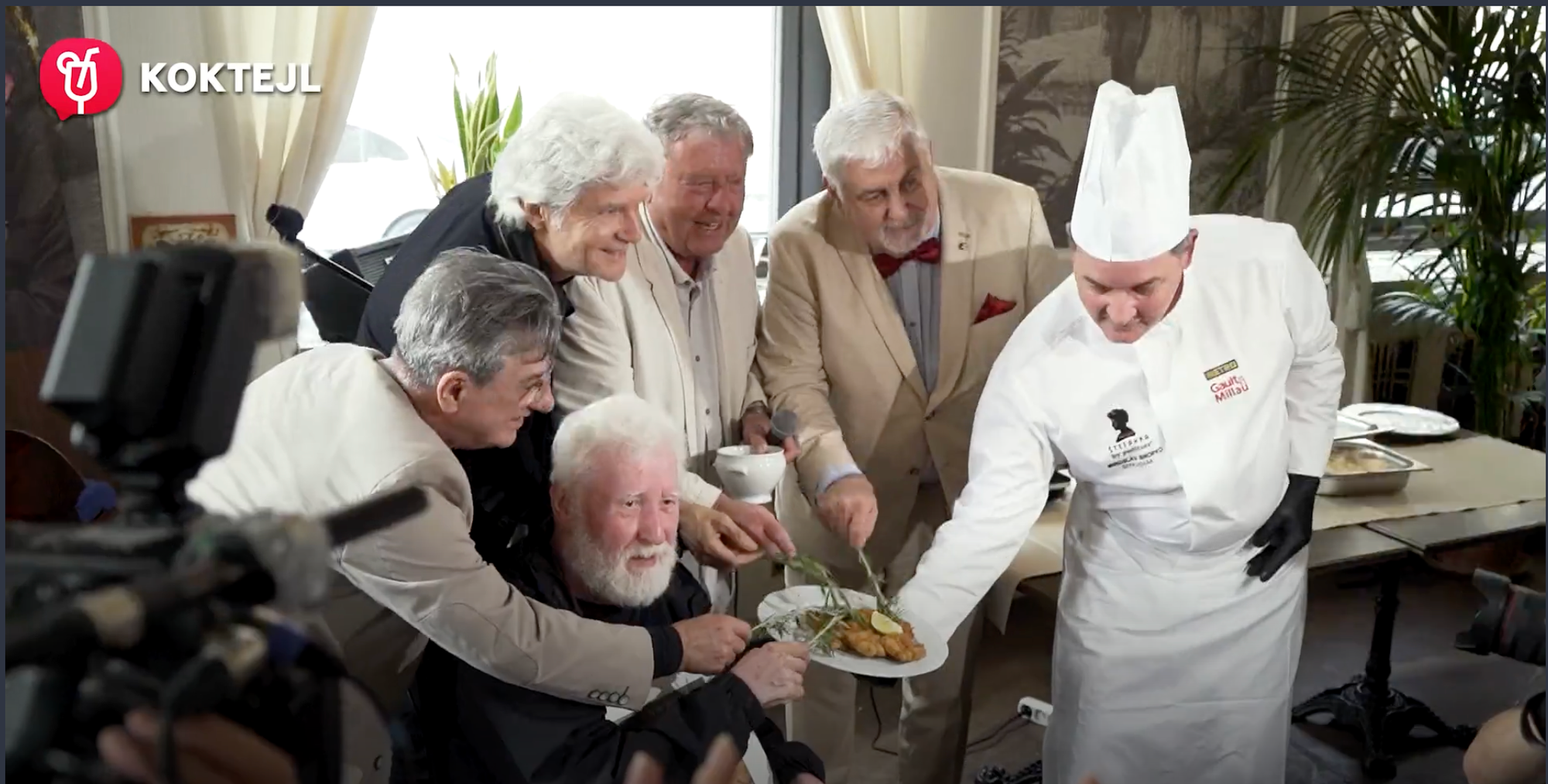 Krst Wimmer Schnitzel: Miro Noga, Rasťo Piško, Štefan Skrúcaný, hostiteľ Štefan Wimmer a Oliver Andrásy.