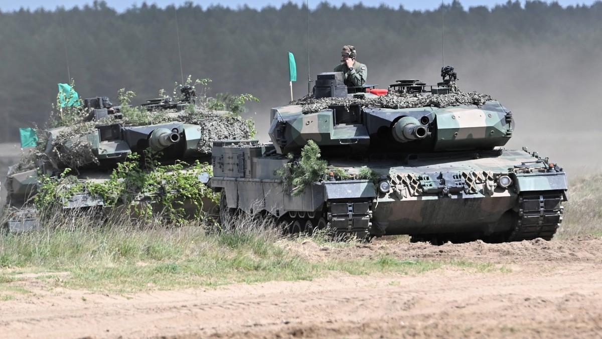 Minister gospodarki Robert Habeck (Zieloni) jest skłonny poprzeć plan Polski dostarczenia Ukrainie czołgów Leopard. SPD pozostaje wciąż ostrożna.