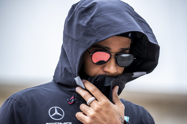 Formuła 1: Lewis Hamilton najszybszy na obu treningach przed GP USA. Vettel ukarany za zignorowanie czerwonej flagi