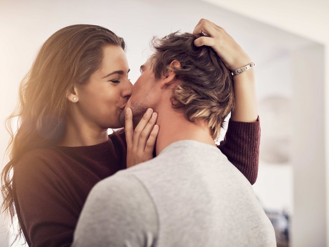 Ovih šest znakova otkrivaju da vaš partner misli da se loše ljubite