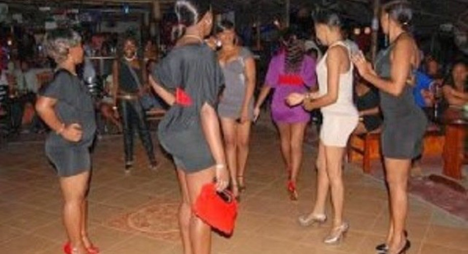 Prostitutes Mbake
