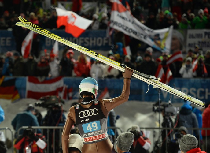 Król Kamil Stoch! W jego kolekcji brakuje już tylko jednego trofeum