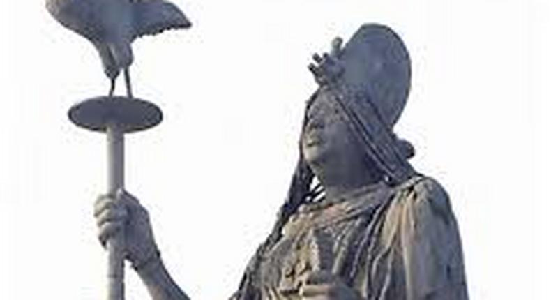 Statue of the first and only Ooni of Ife, Ooni Luwoo [Socdaily]