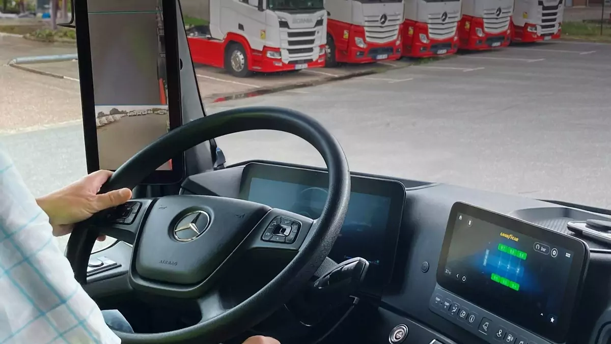 Aplikacja Goodyear DriverHub zintegrowana z Mercedes-Benz Truck App