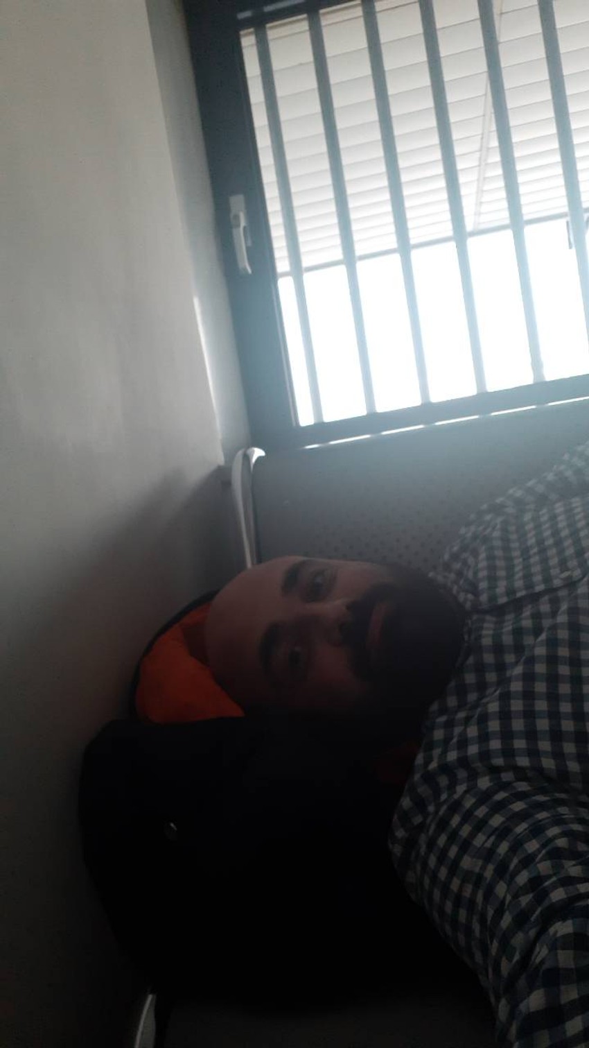 Selfi iz ekstradicionog pritvora