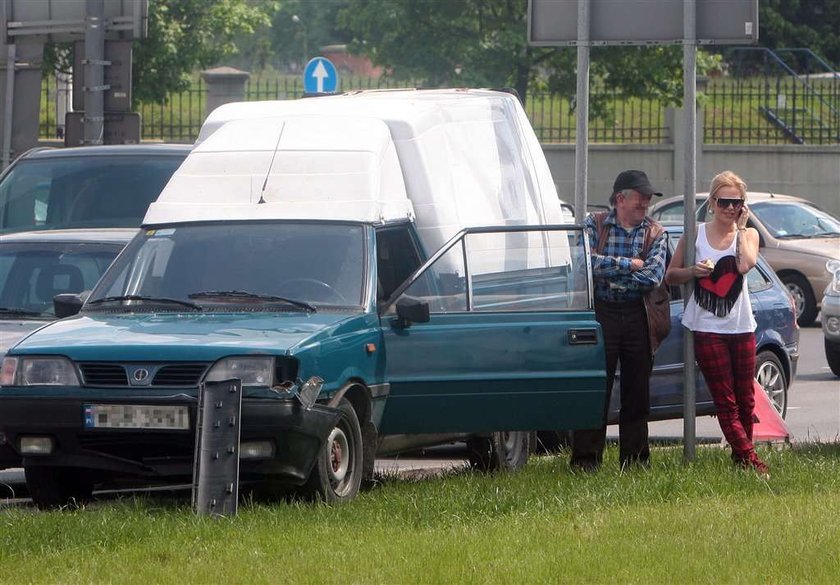 Stuknął Dodę, a ona mu wybaczyła!