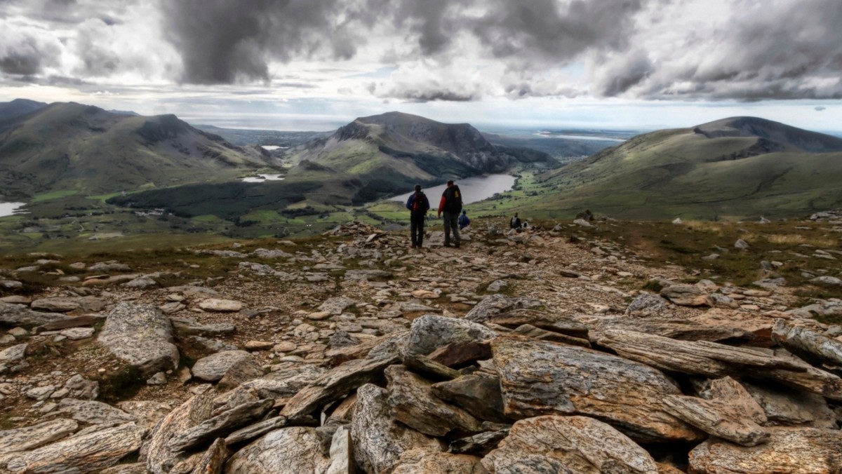 Snowdon jest najbardziej zatłoczoną górą Wielkiej Brytanii. Ale z perspektywy siodełka górskiego roweru wciąż poraża swoim majestatem.