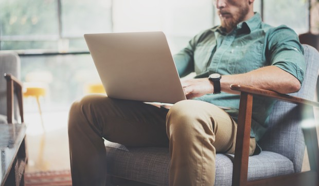 Muškarci treba da izbegavaju držanje laptopa u krilu