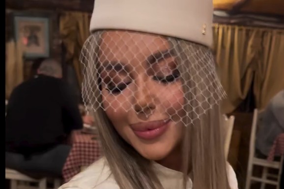 "DOŠAO RED NA NAJSTARIJU SESTRU RODIĆ DA SE UDA" Nataša otišla da proslavi rođendan, mnogi pomislili da sprema svadbu: Ona u belom i sa velom na glavi