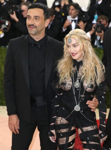 Riccardo Tisci i Madonna