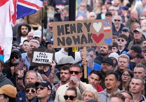 Protest u Sautemptonu 2. juna nakon ubistva 18-godišnjeg Henrija Novaka