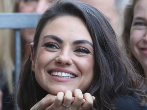 Mila Kunis a legunalmasabb szettben is olyan csodás
