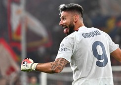 AC Milan sprzedaje koszulki bramkarskie z nazwiskiem... Oliviera Giroud