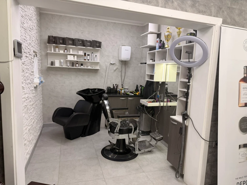 Bojanov prvi salon u Futogu