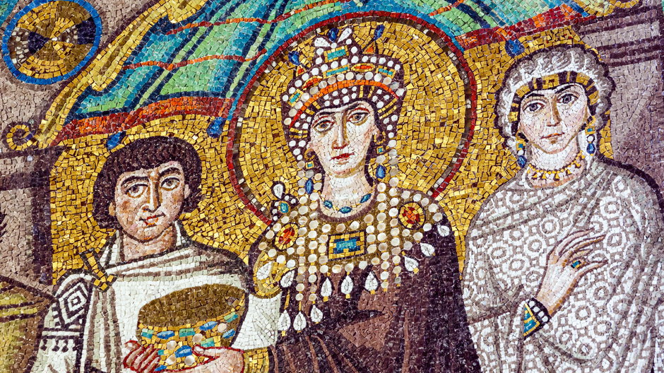 Fragment mozaiki z VI w. w Bazylice San Vitale w Rawennie przedstawiającej cesarzową Teodorę z jej dworem