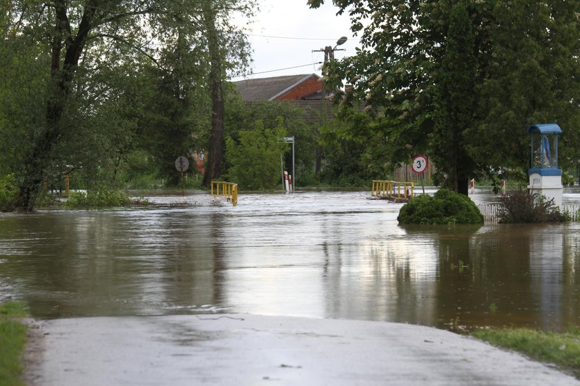 Katastrofalne skutki ulew. Kolejna gmina zagrożona