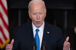 Biden przyjmie na wspólnym spotkaniu Dudę i Tuska. Spotkanie zbiega się z 25 rocznicą