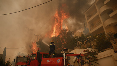 Groźne pożary na przedmieściach Aten. Ewakuacja mieszkańców