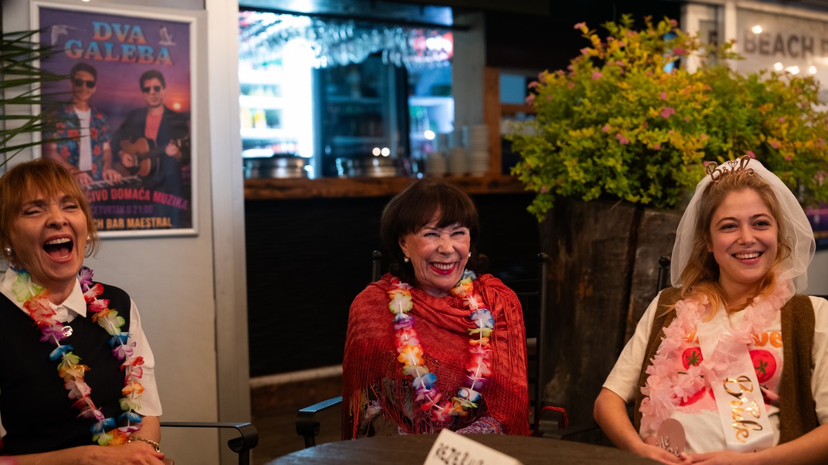 Vesna Trivalić, Seka Sablić, Nika Grbelja