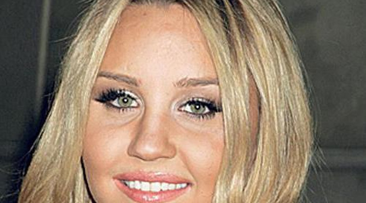 Bipoláris zavartól és bulímiától szenved Amanda Bynes